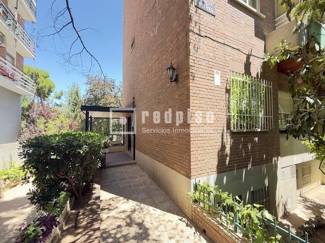 Exterior view of Flat for sale in  Madrid Capital  with Storage room