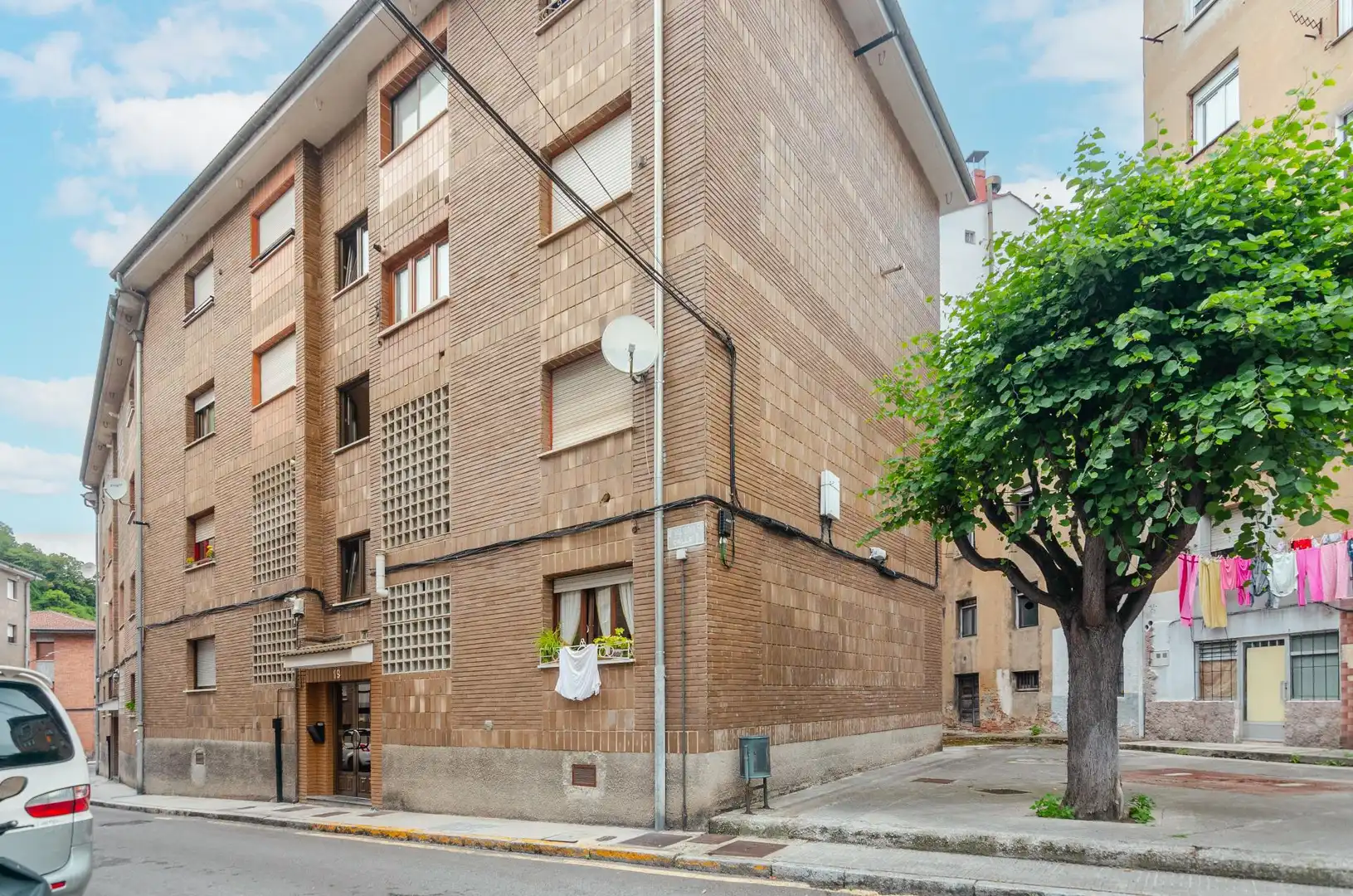 Vista exterior de Pis en venda en Aller amb Calefacció, Traster i Moblat