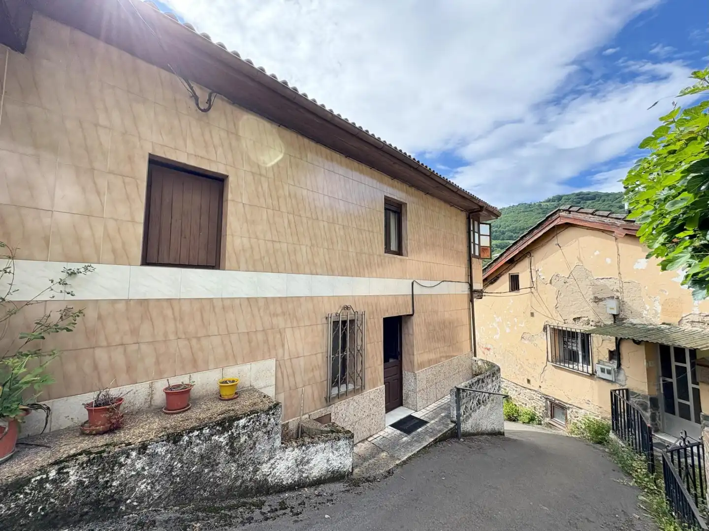 House with terrace for sale in Lugar Lugar Boo 156, imagen 3