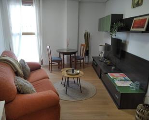 Sala d'estar de Apartament en venda en Zamora Capital  amb Balcó