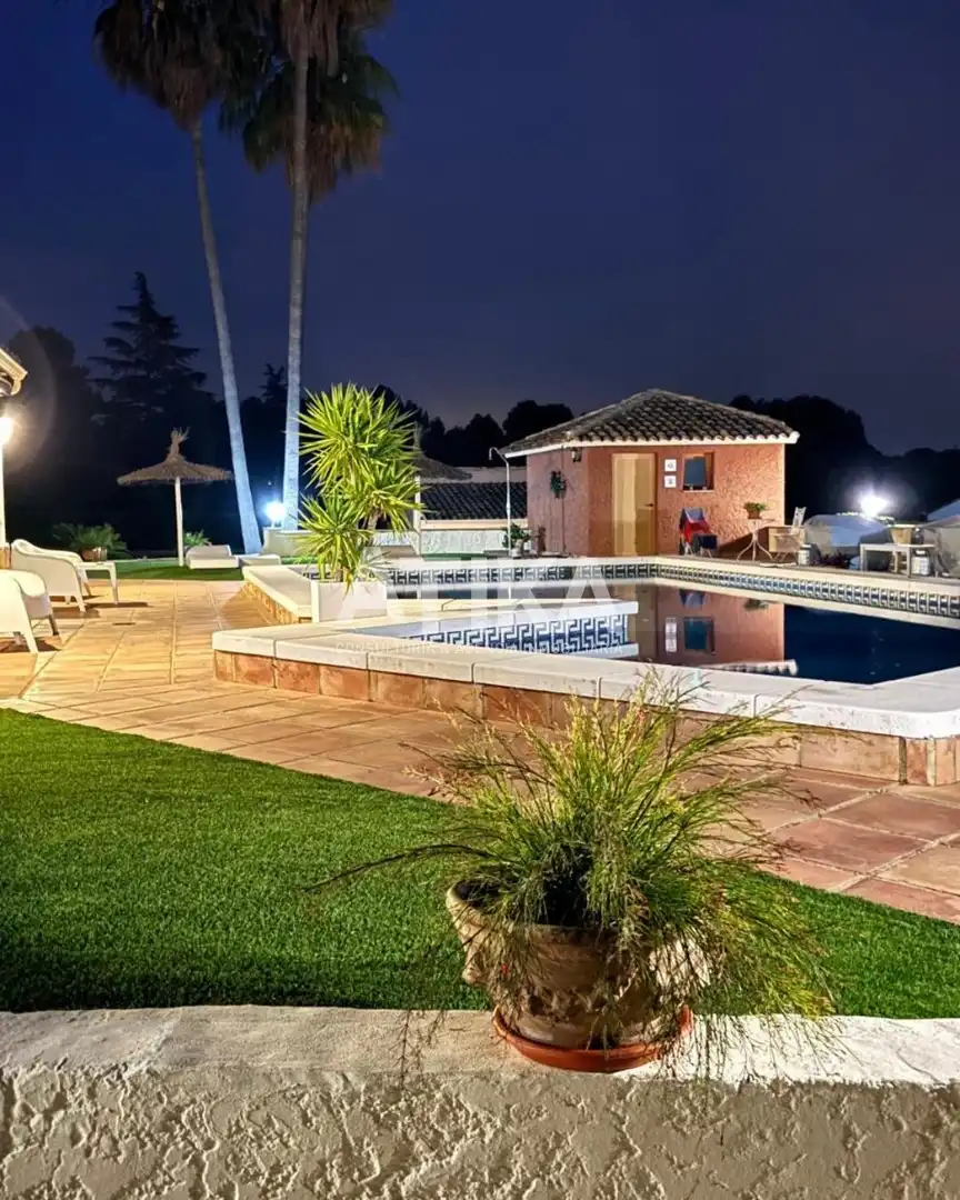 Jardín de Casa o chalet en venta en Ontinyent con Aire acondicionado, Calefacción y Jardín privado