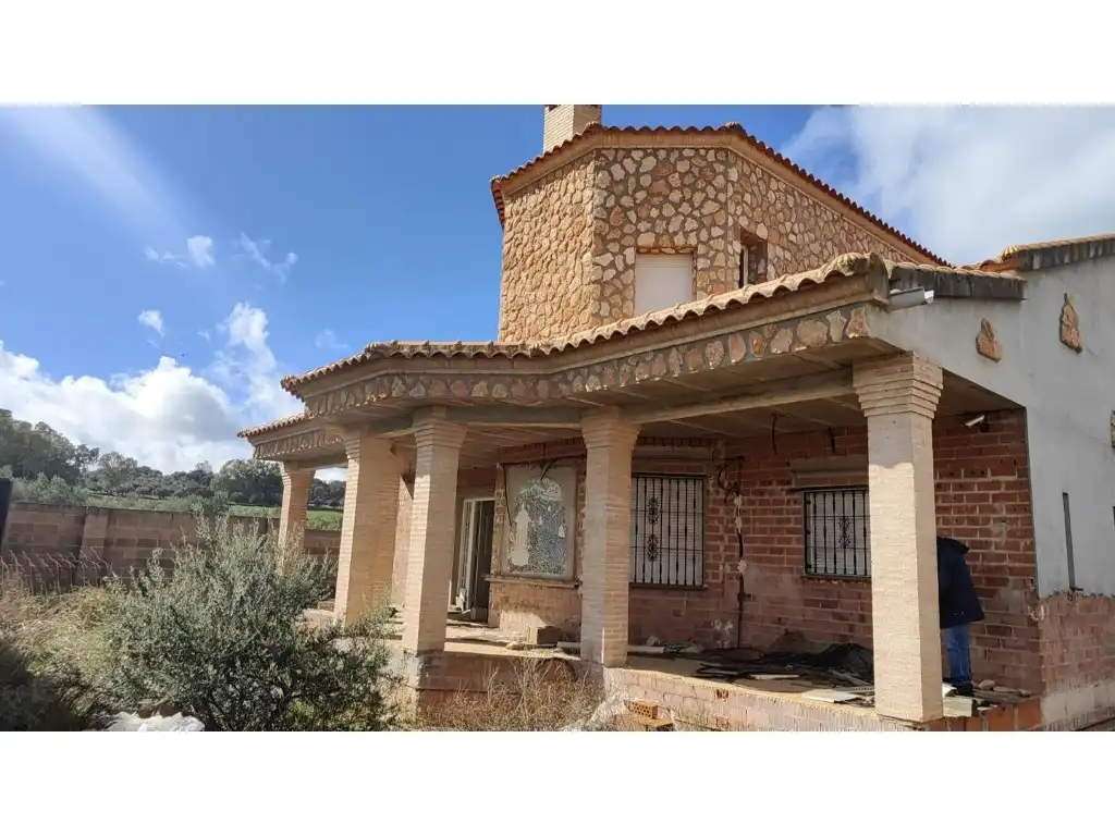 Xalet amb jardí en venda a Brazatortas