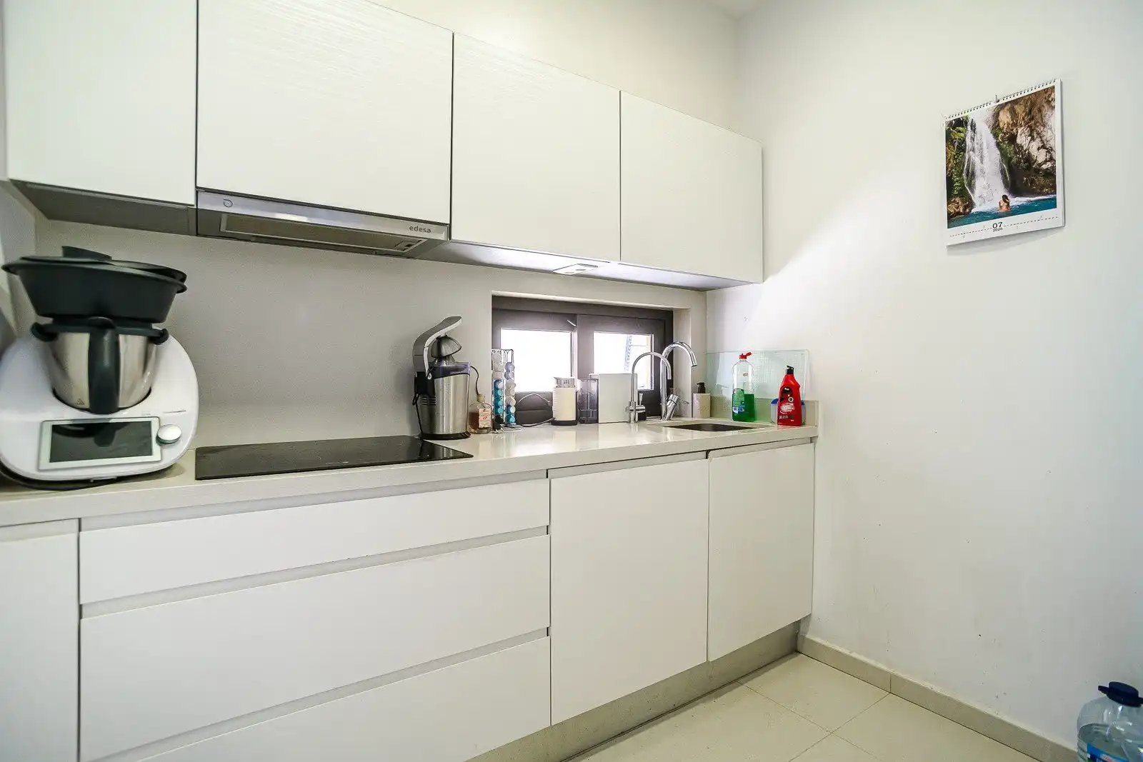 Cocina de Apartamento en venta en Guardamar del Segura con Calefacción, Jardín privado y Terraza