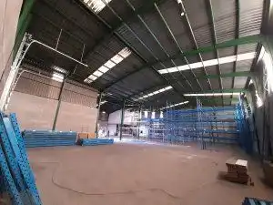Nau industrial en venda en Humanes de Madrid