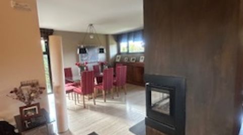 Foto 2 de Casa o chalet en venta en Calle Los Acebos a, 48, Sariegos, León