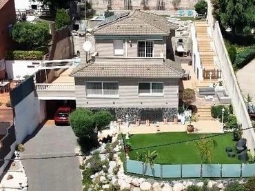 Detached house with balcony for sale in Canyet - Pomar
