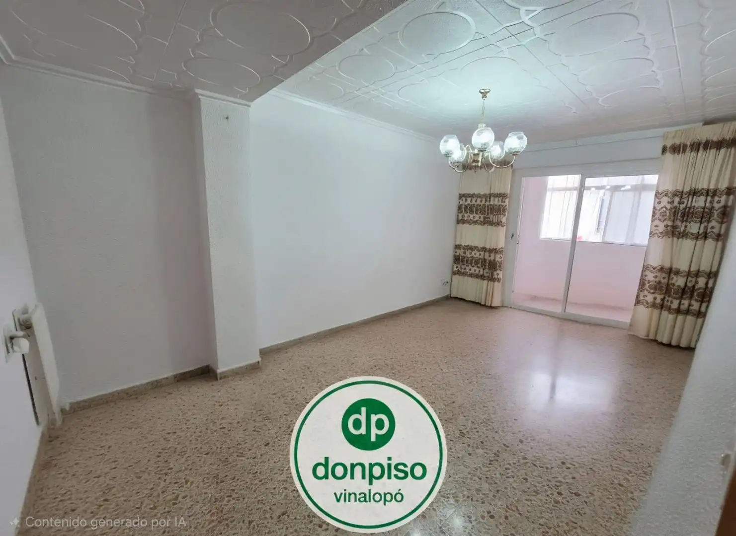 Appartement compact avec terrasse à vendre à Plaza Castelar - Mercado Central, imagen 3