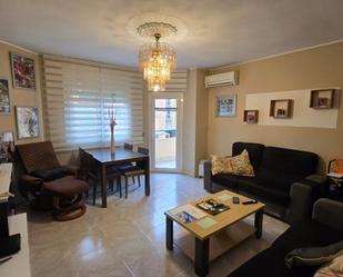 Sala d'estar de Apartament en venda en Figueres