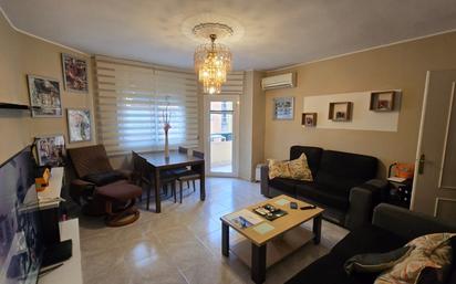 Living room of Apartment for sale in Figueres