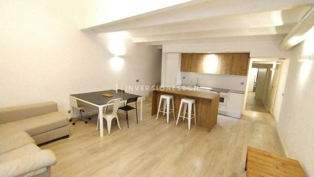 Local comercial en Venta en Carrer Ros de Olano en Vila de Gràcia