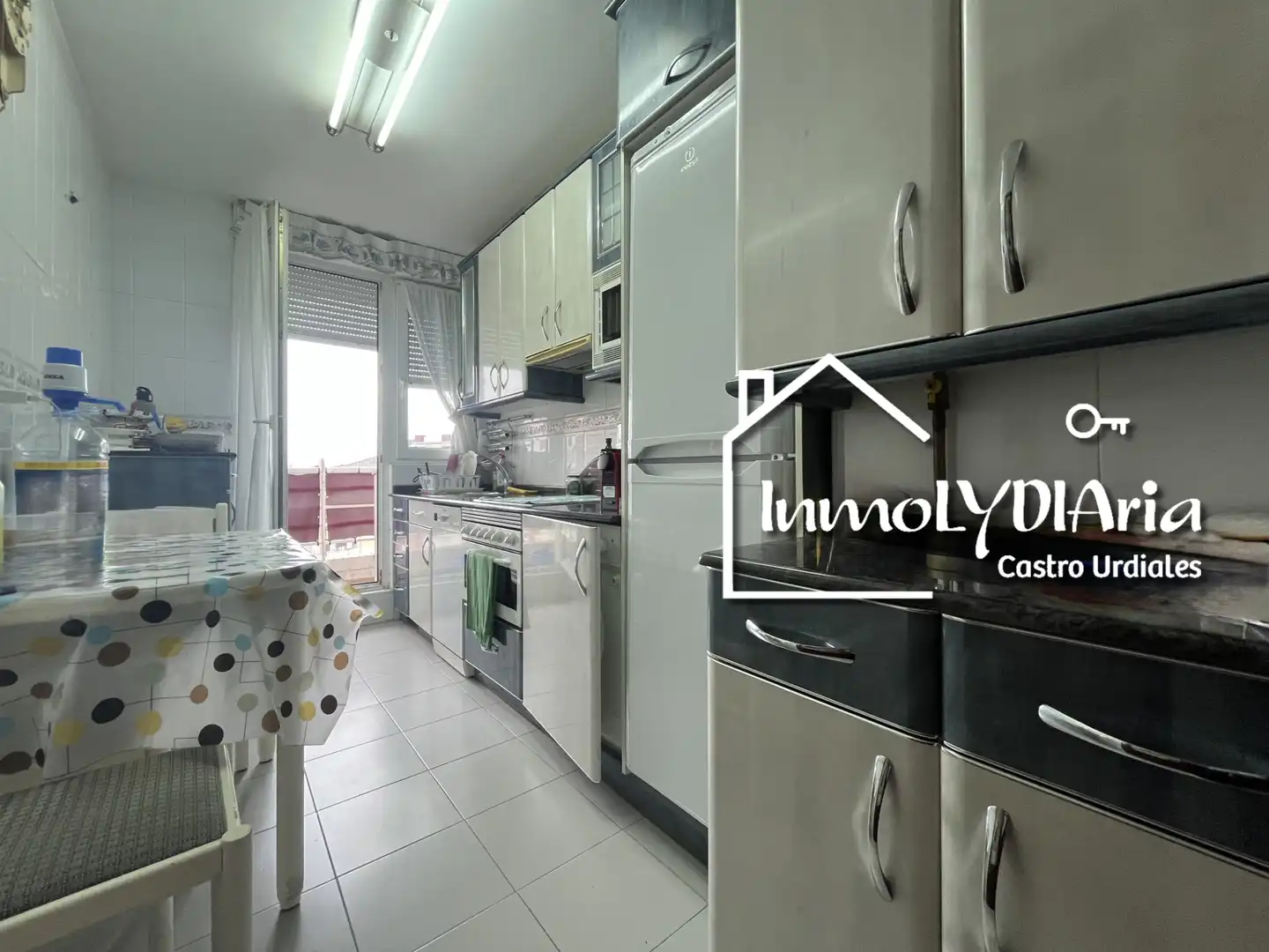 Cocina de Piso en venta en Castro-Urdiales con Calefacción, Parquet y Terraza
