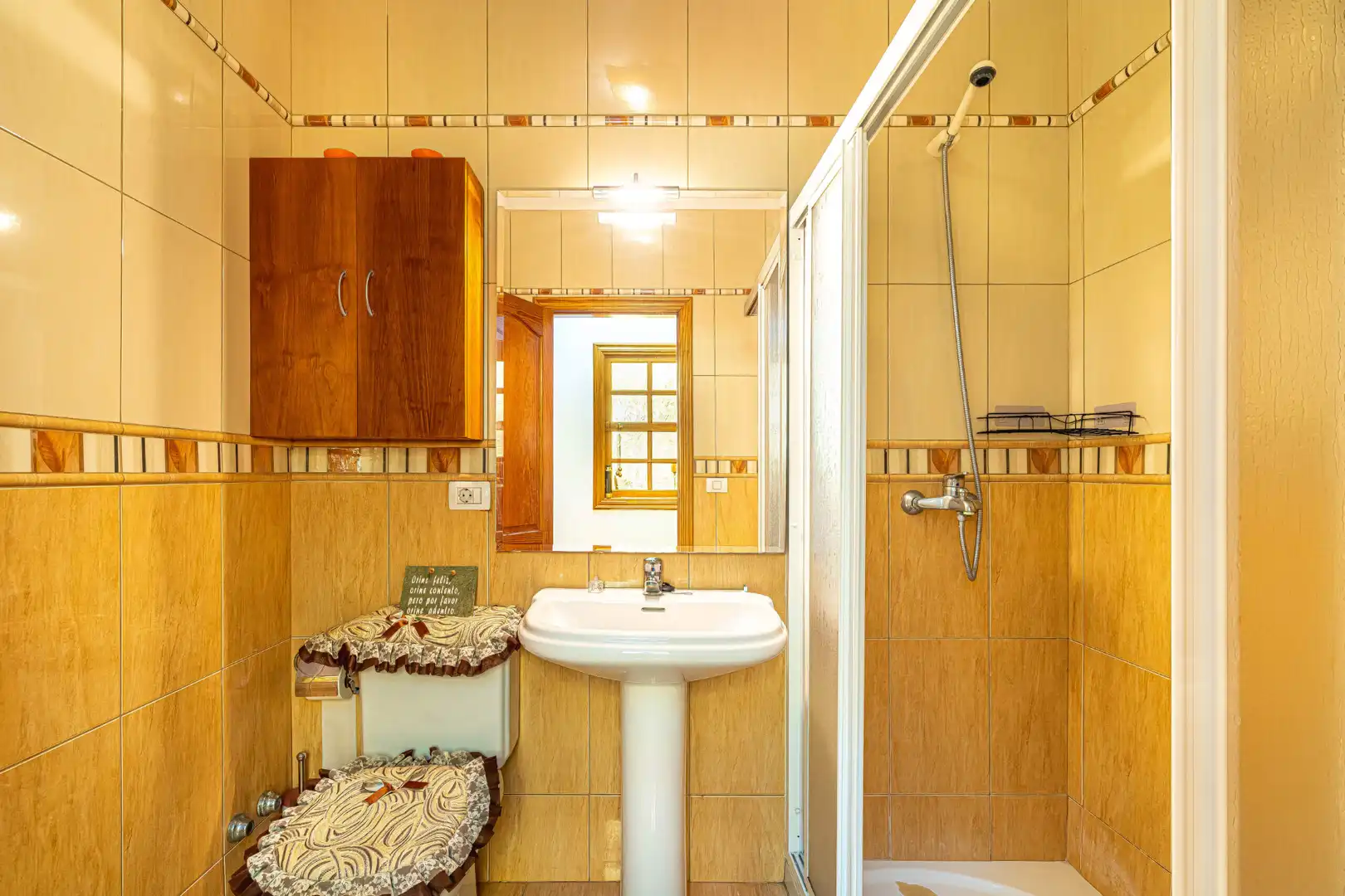 Baño de Casa adosada en venta en San Cristóbal de la Laguna con Jardín privado, Terraza y Trastero