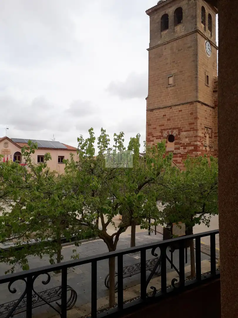 Vista exterior de Casa o xalet en venda en Cózar amb Terrassa