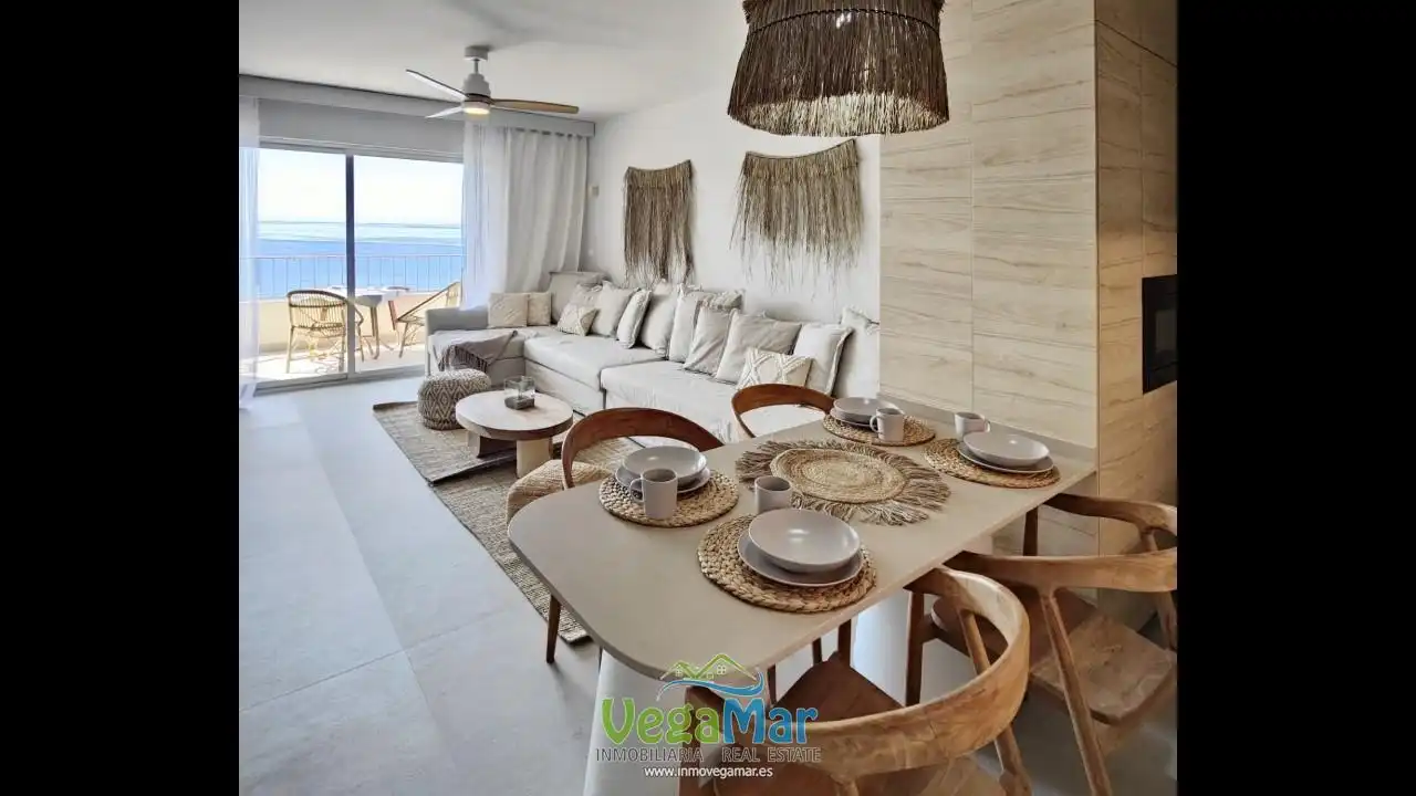 Living room of Flat for rent in Almuñécar  with Air Conditioner, Terrace and Furnished