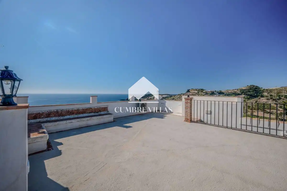 Terrace of Houses for sale in Almuñécar  with Private garden, Terrace and Storage room