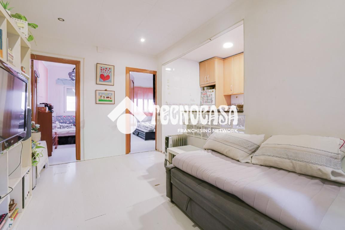Bedroom of Flat for sale in Sant Adrià de Besòs  with Air Conditioner and Terrace
