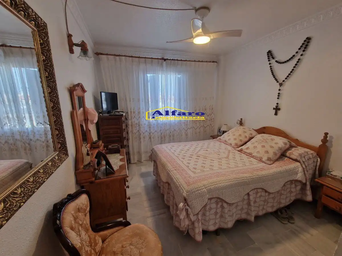 Habitación de Casa adosada en venta en Almonte con Terraza, Trastero y Balcón