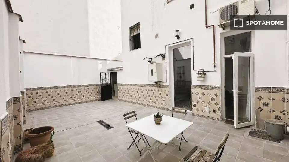 Terrassa de Pis de lloguer en Madrid amb Aire condicionat, Calefacció i Moblat