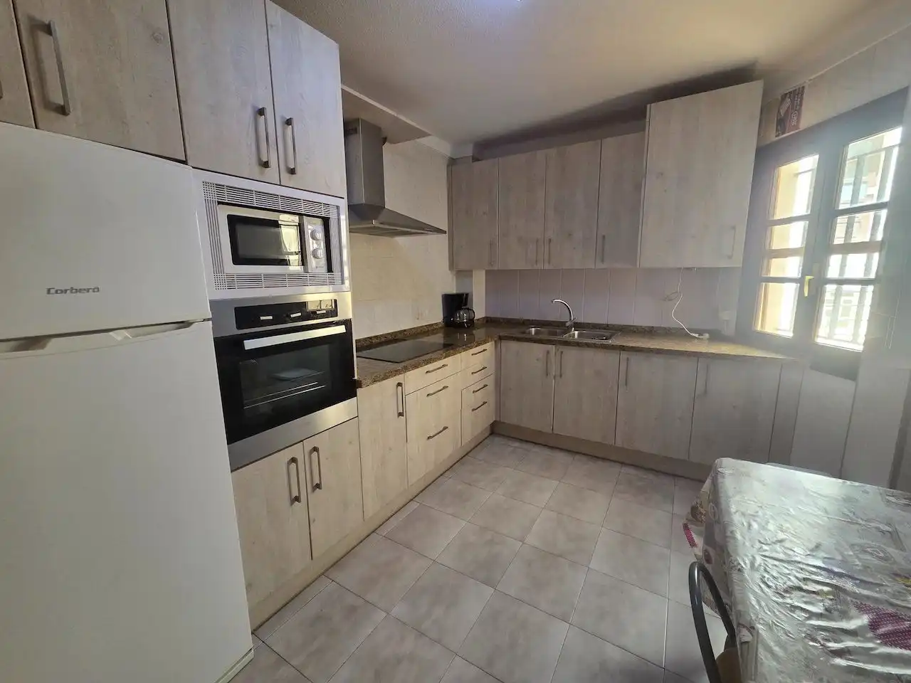Kitchen of Flat for sale in Vélez-Málaga  with Air Conditioner