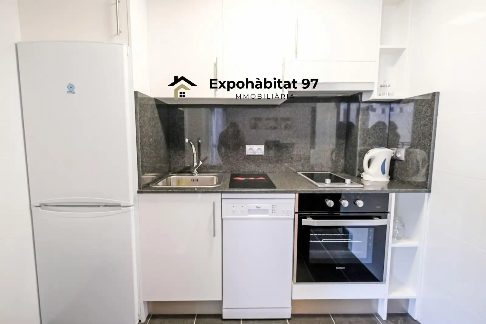 Cuina de Apartament en venda en Salou amb Moblat
