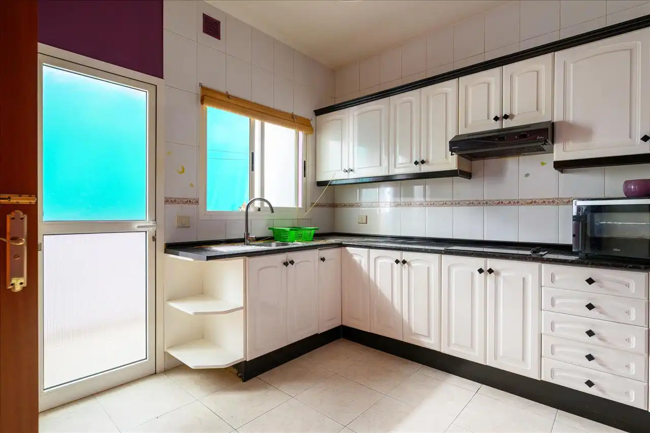 Cocina de Piso en venta en Santa Lucía de Tirajana con Terraza