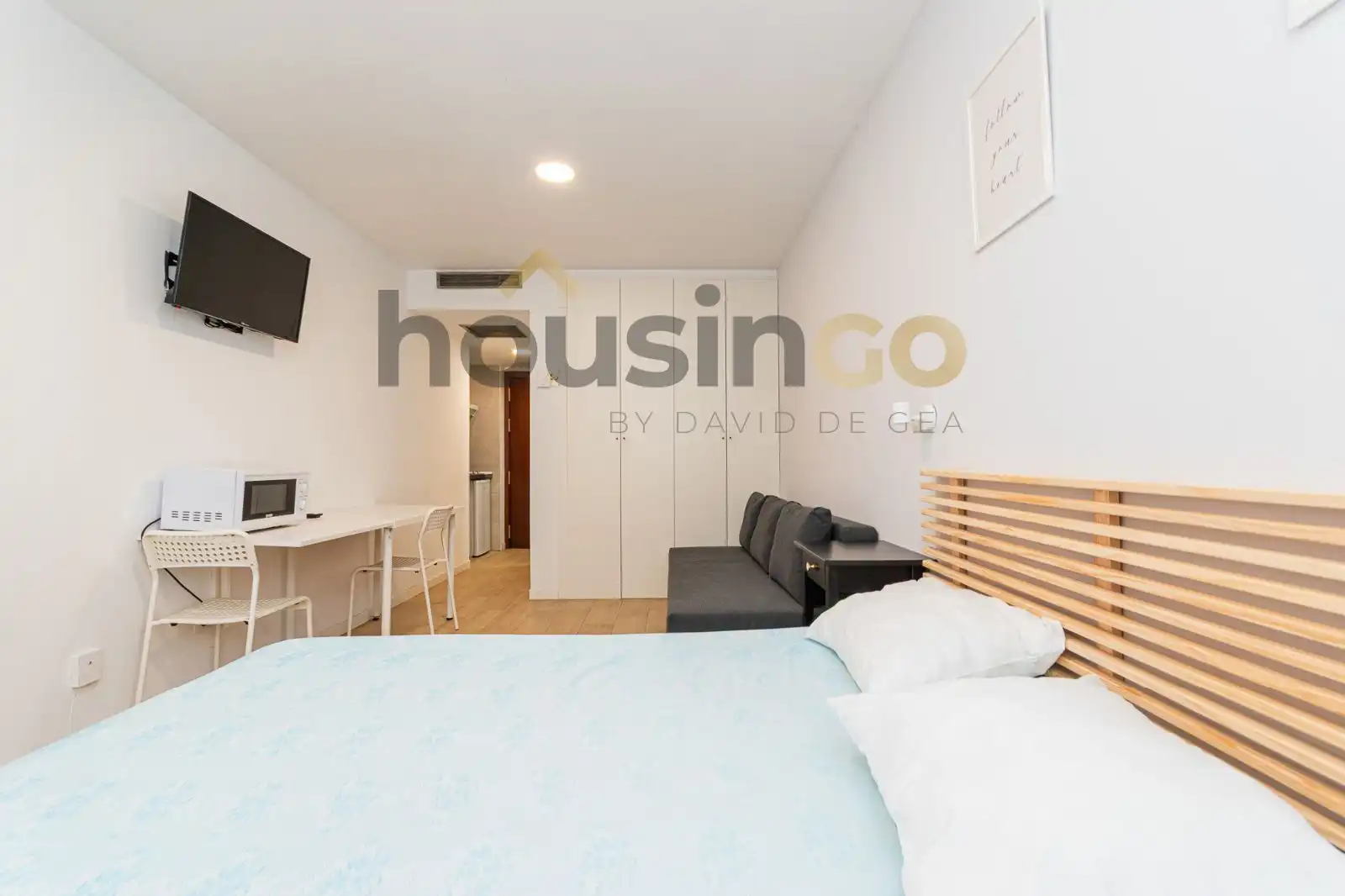 Bedroom of Study for rent in Madrid  with Air Conditioner, Heating and Parquet flooring
