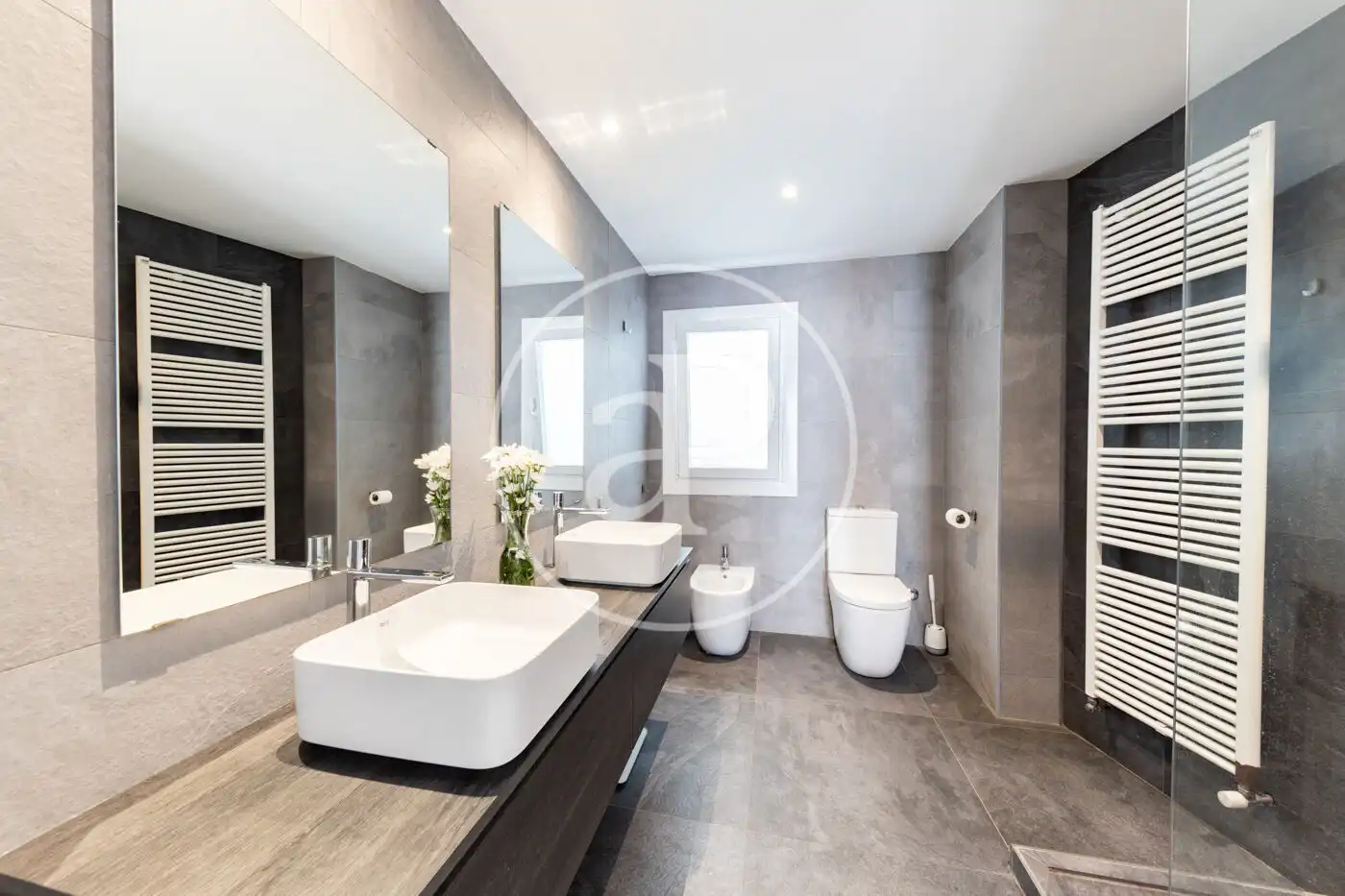 Baño de Piso en venta en  Palma de Mallorca con Aire acondicionado, Calefacción y Terraza