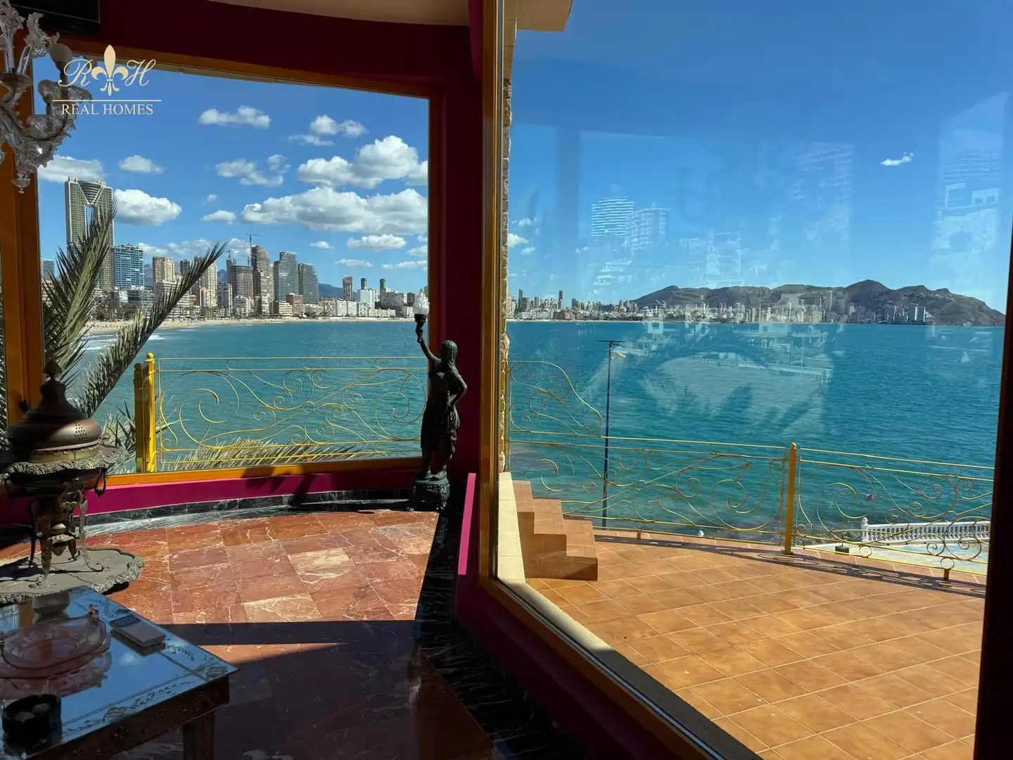 Houses for sale in Benidorm  with Air Conditioner and Terrace