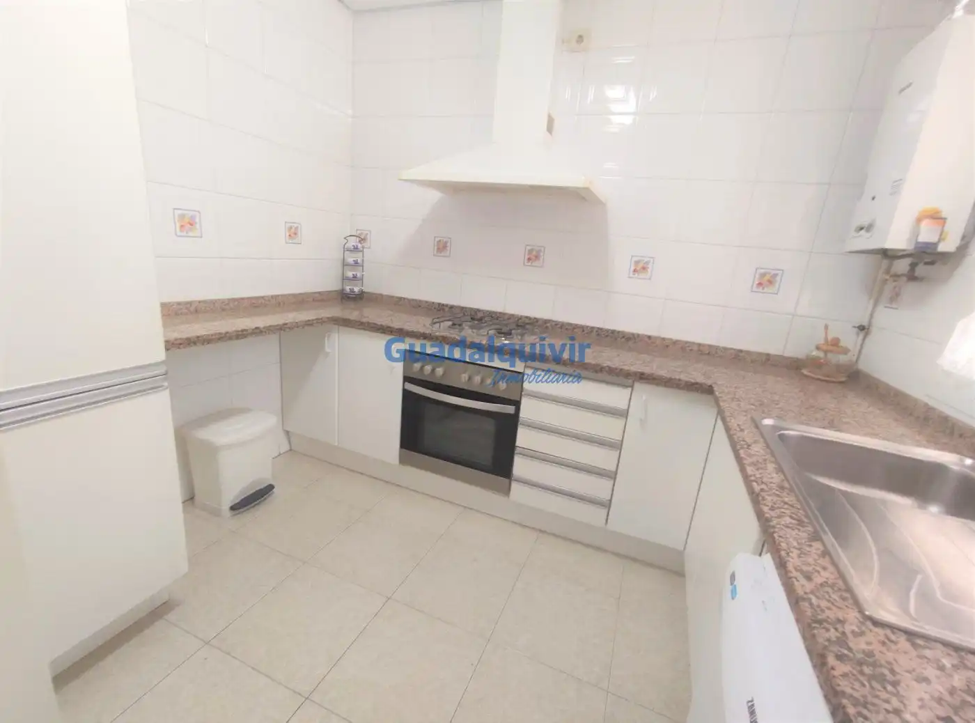 Cocina de Piso de alquiler en Sevilla con Aire acondicionado y Terraza