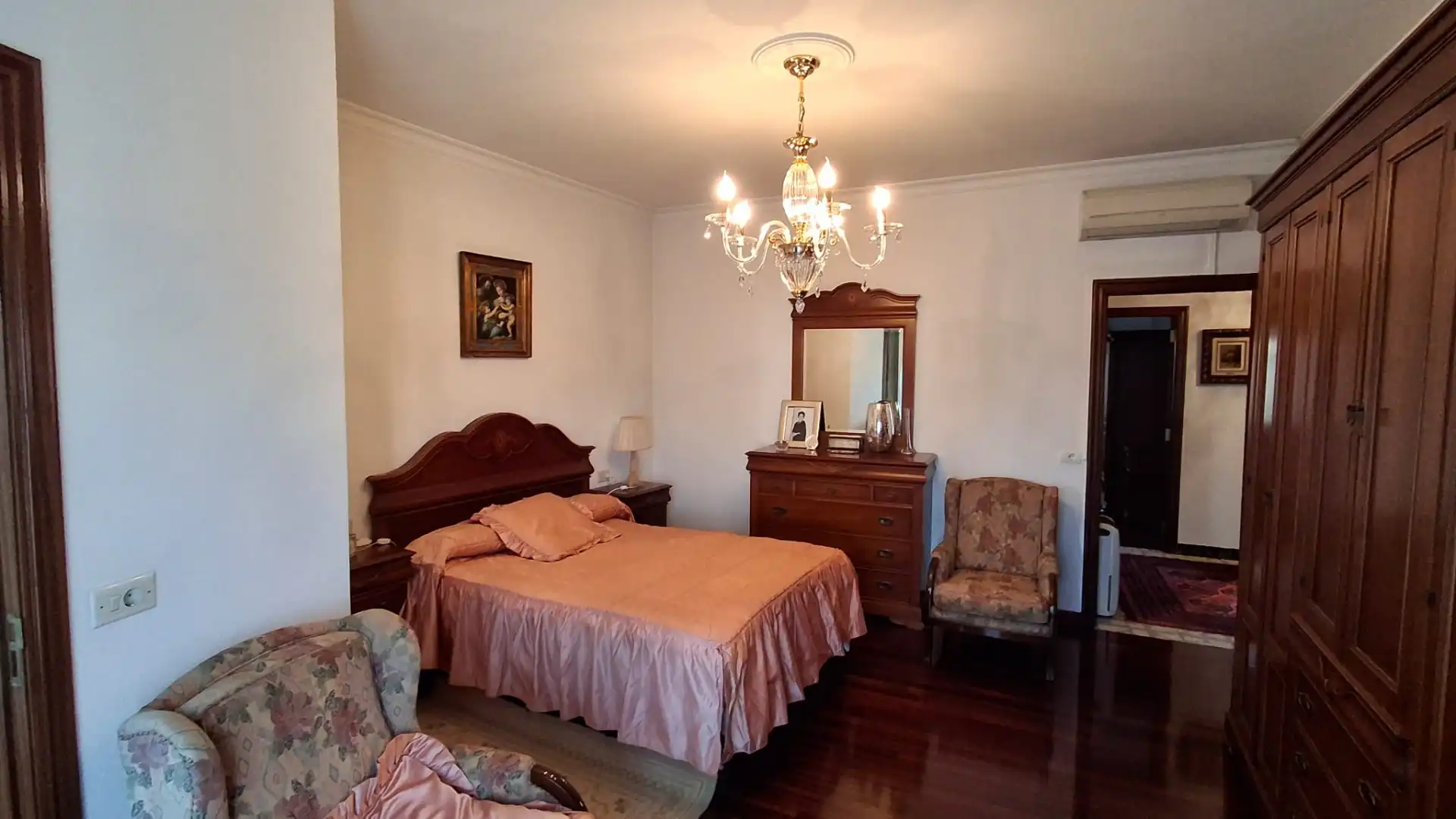 Habitación de Casa o chalet en venta en A Pobra do Caramiñal con Aire acondicionado, Calefacción y Jardín privado