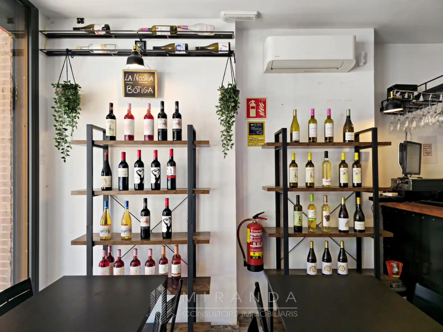 Business premises for transfer in Carrer de Sant Jaume, imagen 9