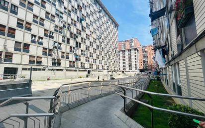 Vista exterior de Pis en venda en Bilbao 
