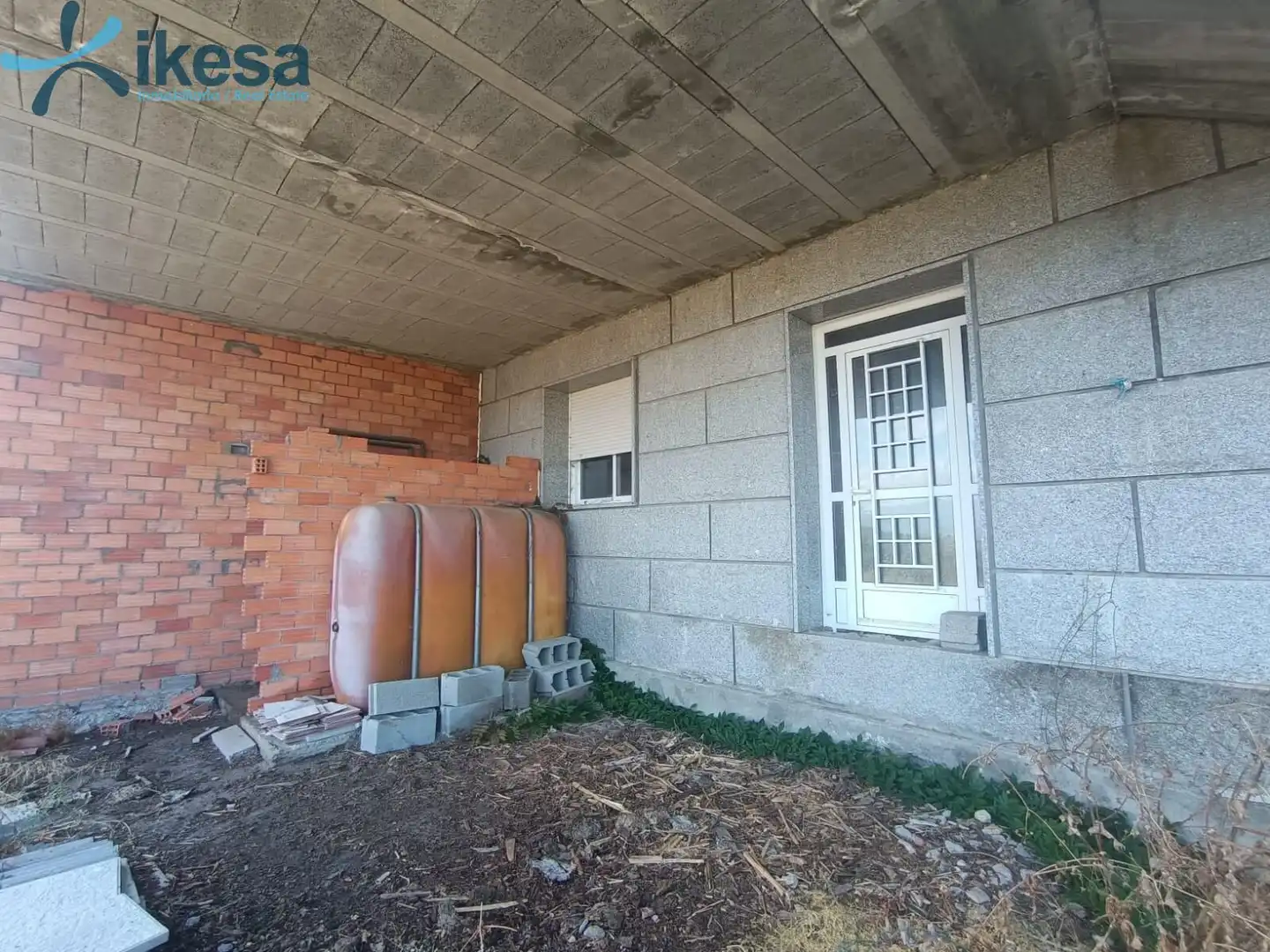 Casa o xalet en venda en Entrimo amb Jardí privat