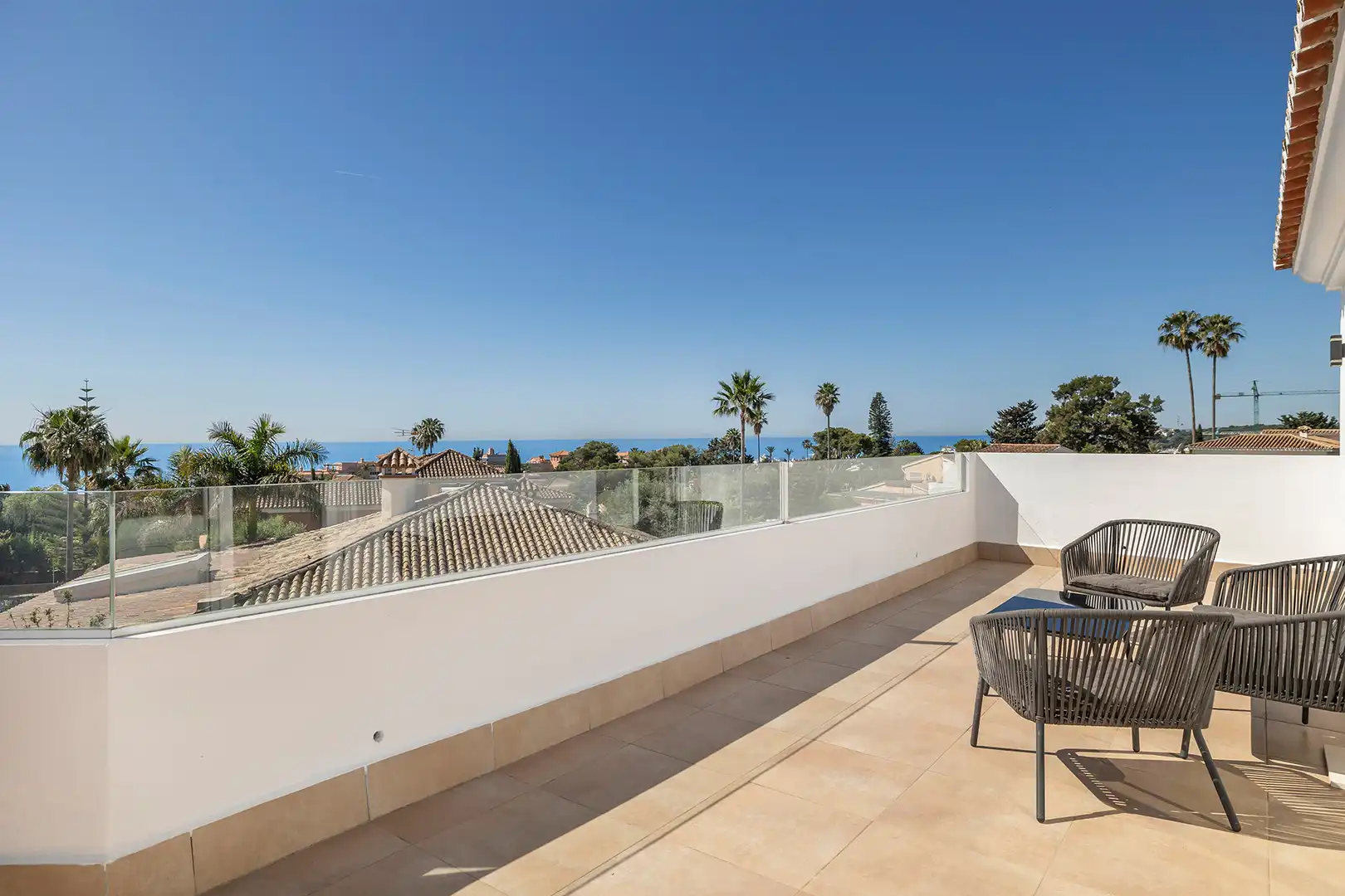 Terrassa de Casa o xalet en venda en Estepona amb Aire condicionat, Calefacció i Jardí privat