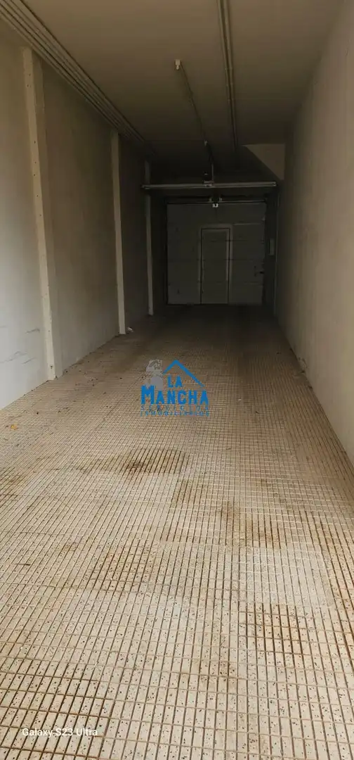 Aparcament de Casa adosada en venda en Pozohondo amb Aire condicionat, Calefacció i Terrassa