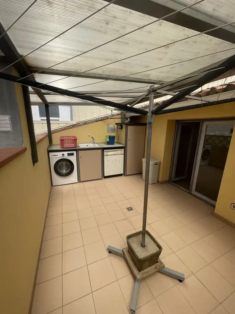 Casa adosada en venta en Porqueres con Aire acondicionado, Terraza y Balcón