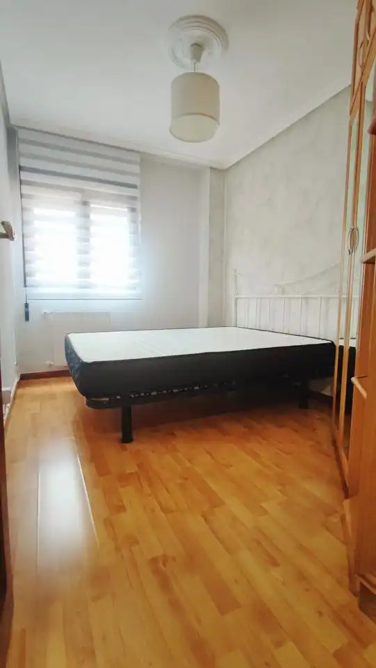 Bedroom of Flat for sale in Mieres (Asturias)  with Heating, Parquet flooring and Storage room