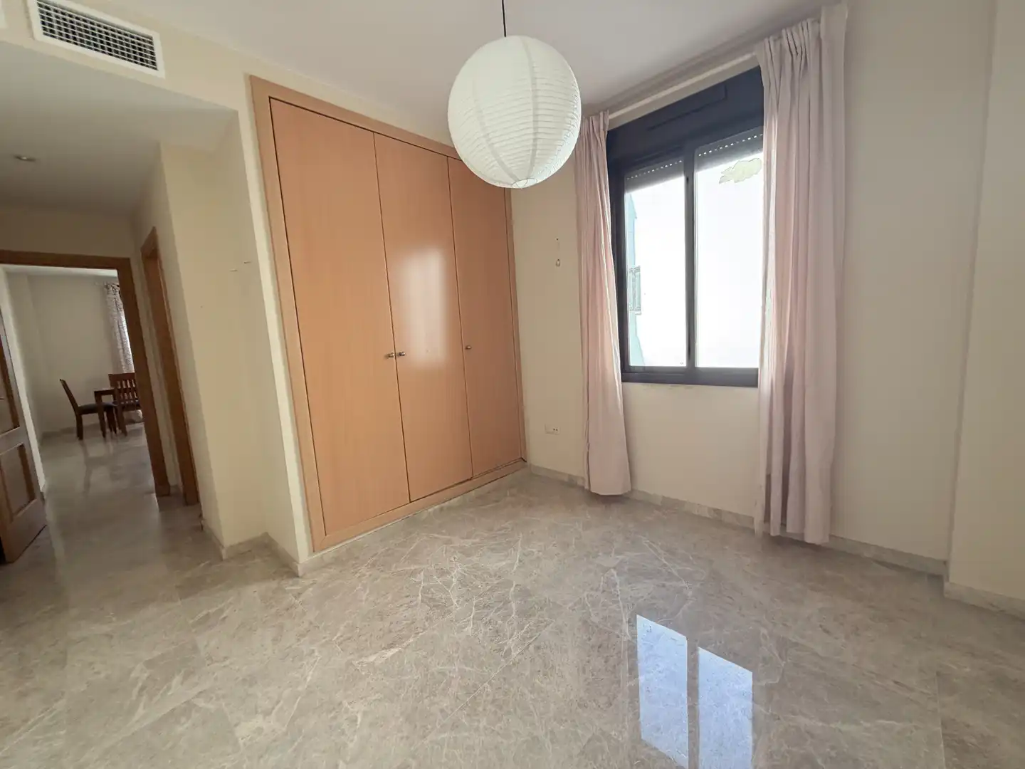 Schlafzimmer von Wohnungen zum Verkauf in Castilleja de la Cuesta mit Klimaanlage und Balkon