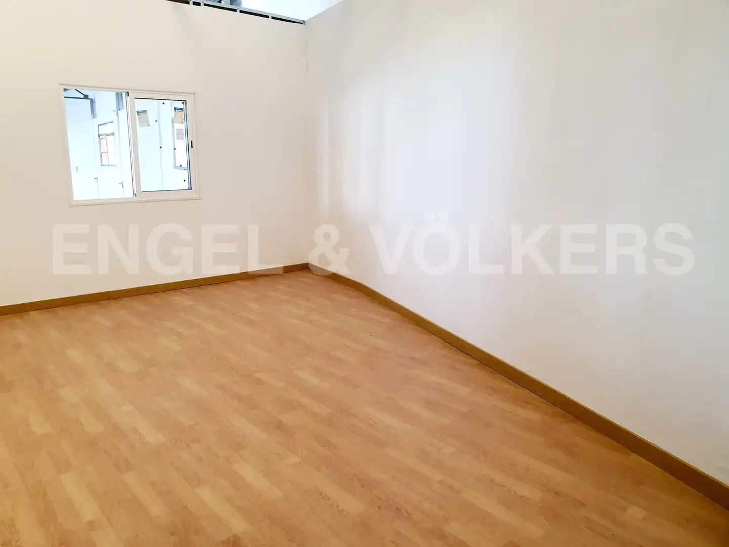 Fabrikhallen zur Miete in Sant Just Desvern