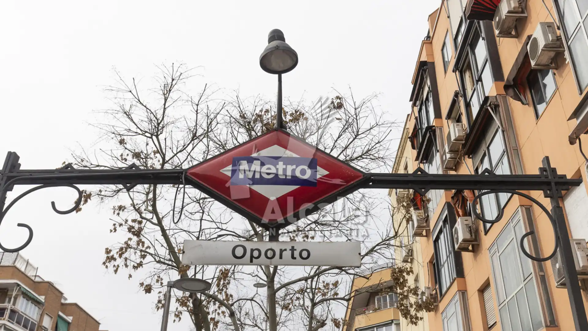 Vista exterior de Garaje en venta en  Madrid Capital