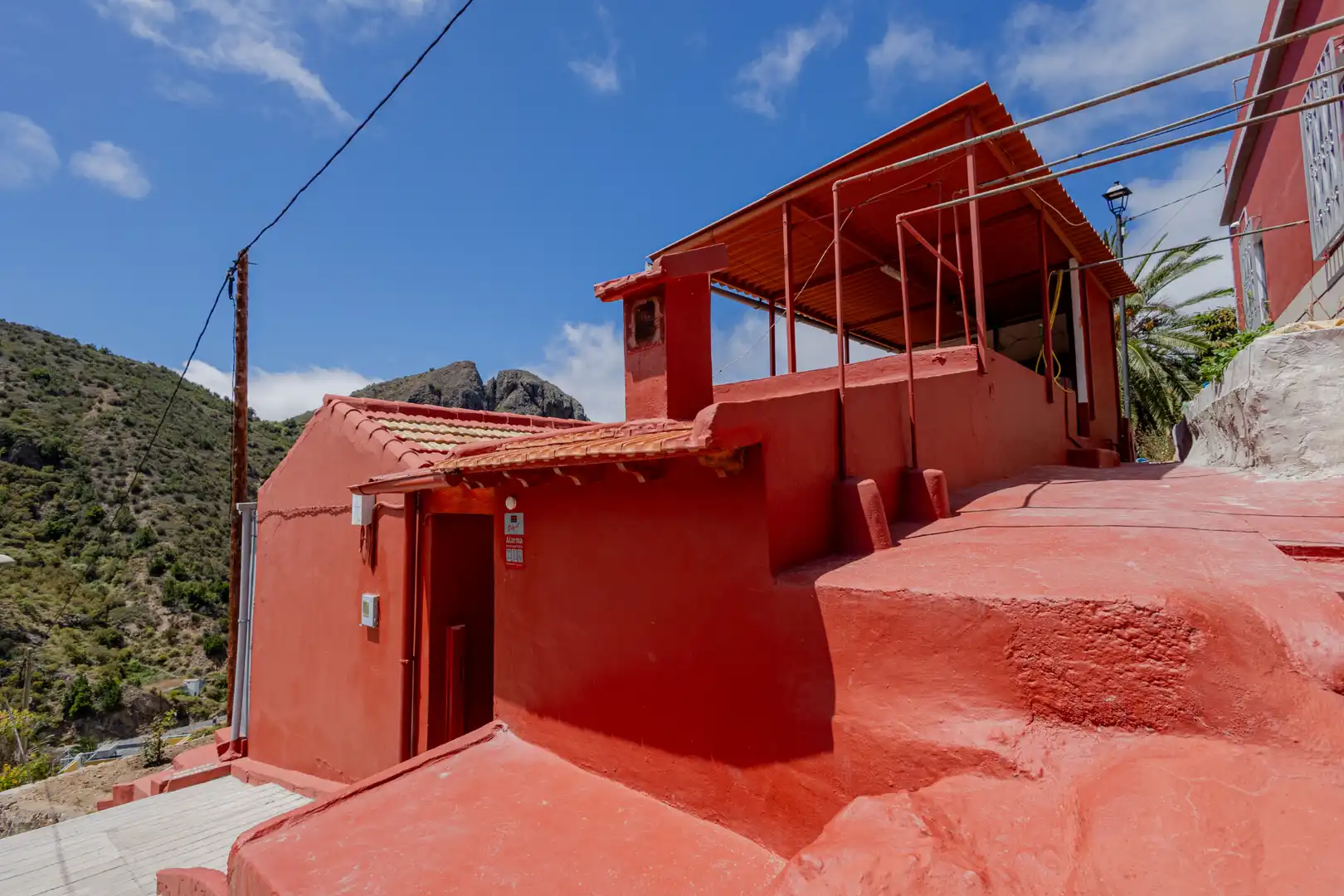 Vista exterior de Casa adosada en venta en Vallehermoso con Terraza, Amueblado y Horno