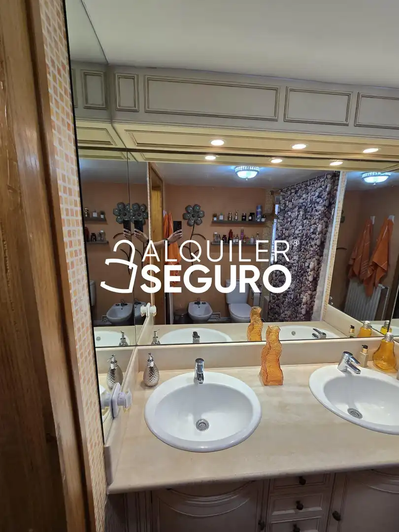 Bathroom of Houses for rent in Nuevo Baztán  with Air Conditioner, Heating and Terrace