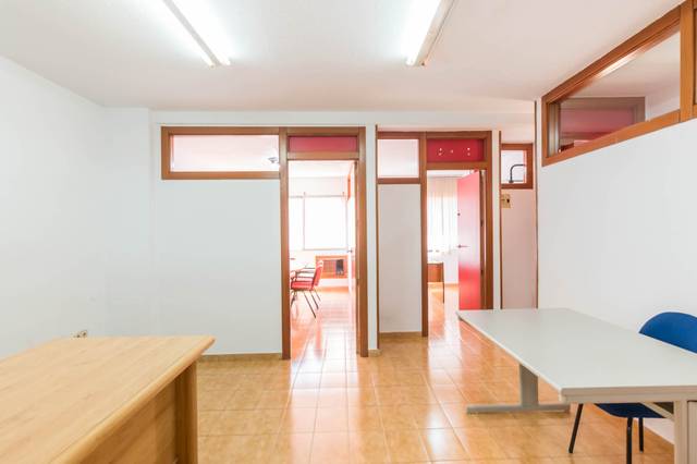 Oficina en Venta en Calle Lorenzo Pausa en San Miguel