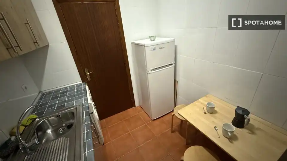 Cocina de Piso de alquiler en Sagunto / Sagunt con Aire acondicionado, Calefacción y Amueblado