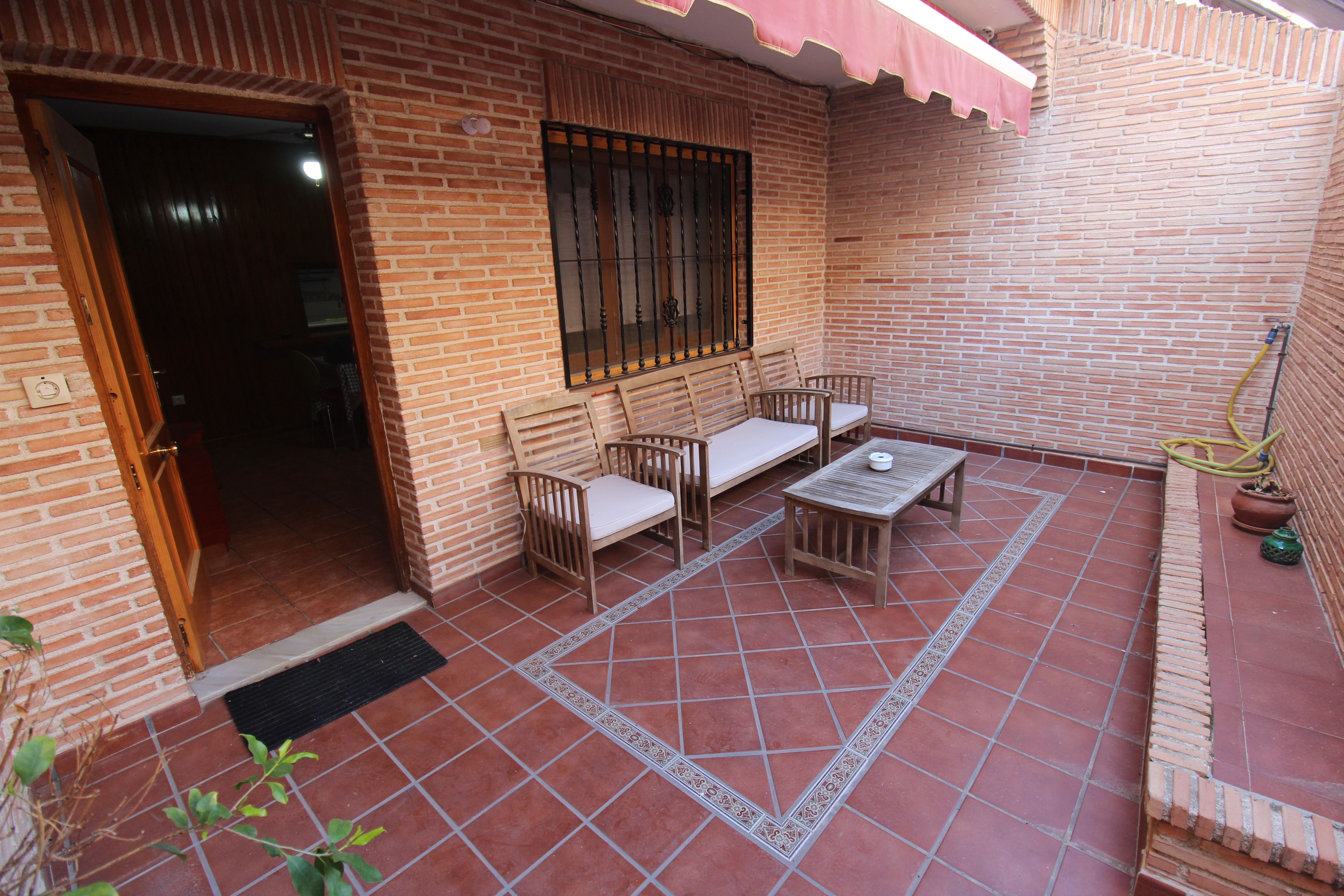 Terrassa de Casa o xalet en venda en Torrevieja amb Aire condicionat, Terrassa i Moblat
