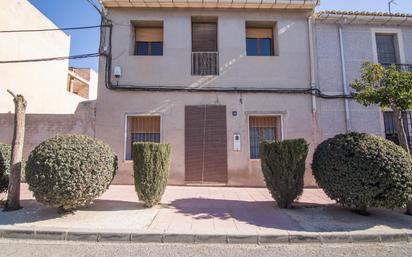 Vista exterior de Casa o xalet en venda en Algueña amb Calefacció, Terrassa i Traster