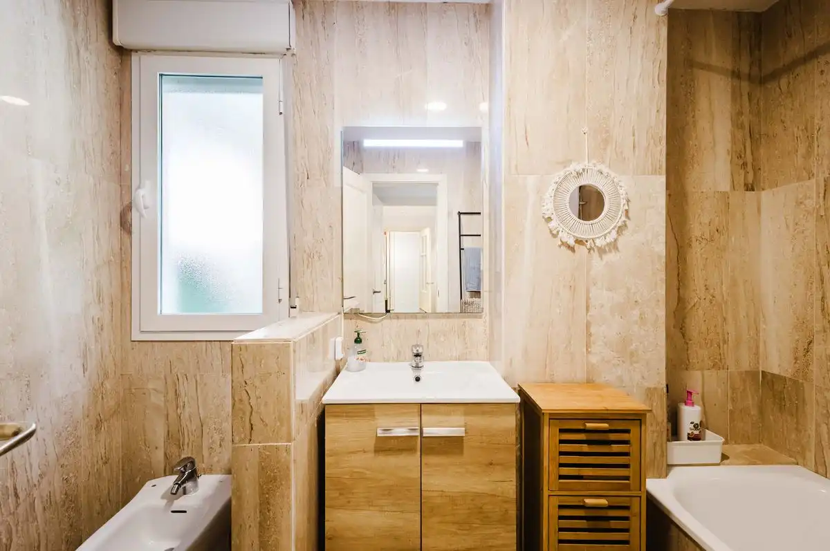 Bathroom of Ground floor for sale in Marbella  with Air Conditioner, Heating and Private garden