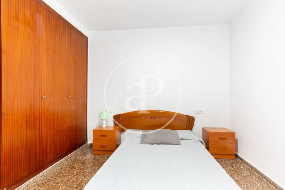 Bedroom of Flat for rent in Valencia  with Heating, Terrace and Furnished
