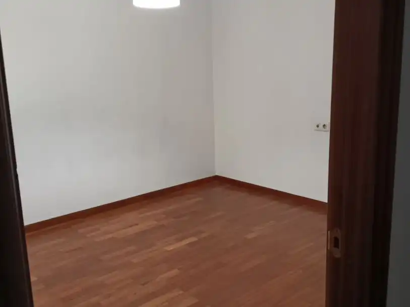 Habitación de Piso de alquiler en Arteixo con Calefacción, Parquet y Amueblado