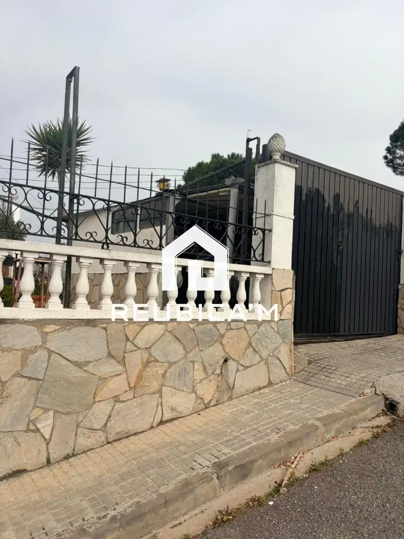 Casa con piscina en venta en Vilanova del Vallès, imagen 2